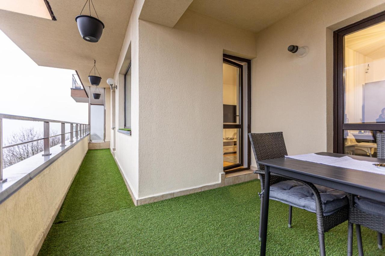 Apartament Maza *